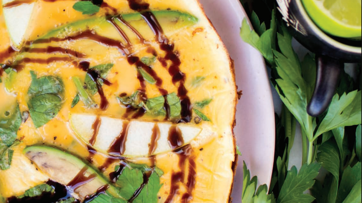 Healthy Green Omelette Recipe with Spinach, Apple & Avocado (High-Protein Breakfast)