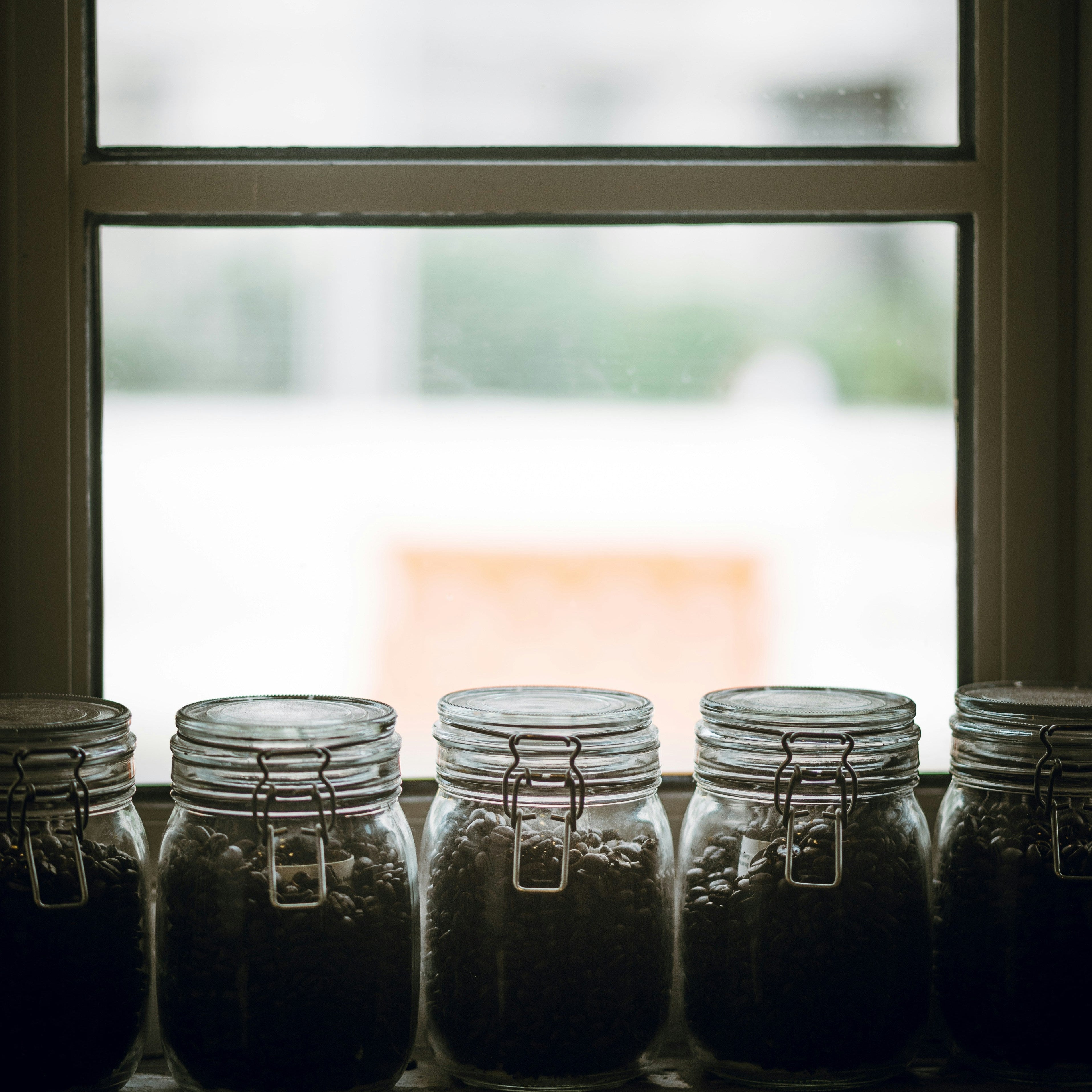 Microplastics in everyday life: the hidden plastics in your home and 5 simple swaps to reduce exposure