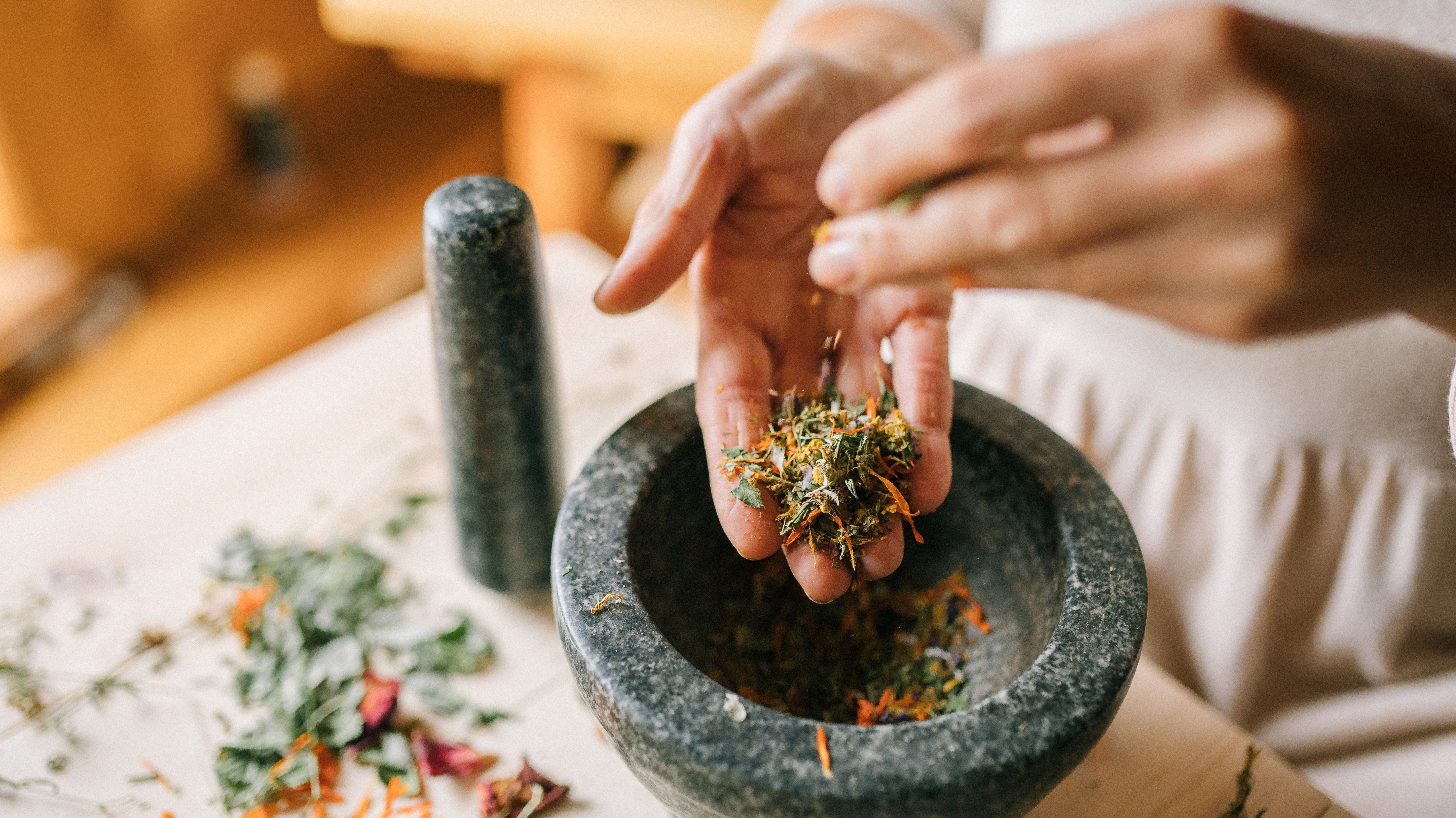 Herbal Medicine Benefits: How Clinical Herbalists Use Plants for Hormones, Stress and Immune Health