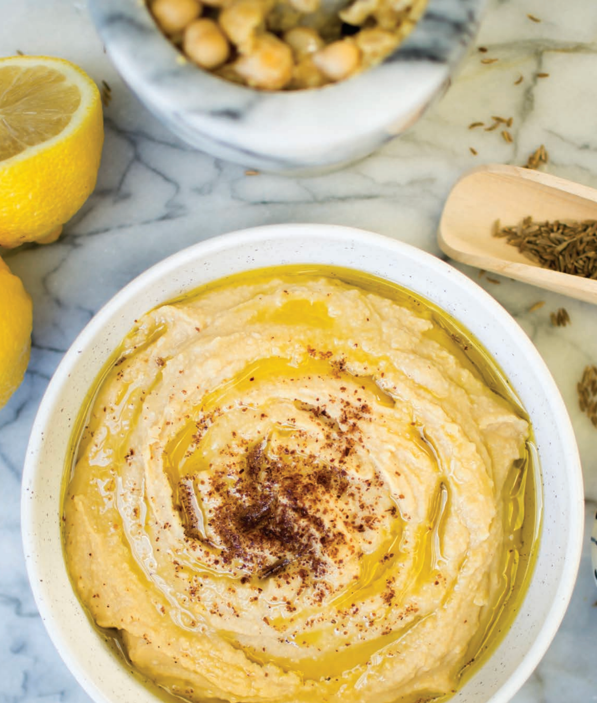 Easy Homemade Hummus Recipe (Creamy Lemon & Tahini Chickpea Dip)